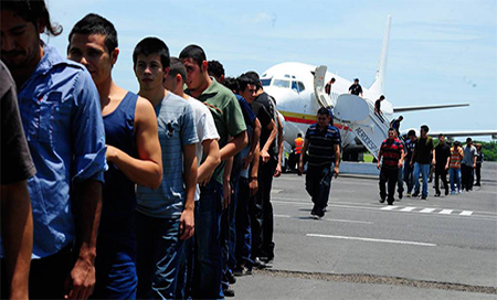 Deportación de Salvadoreños desde EEUU Unos 200.000 salvadoreños deberán dejar EEUU antes de septiembre de 2019